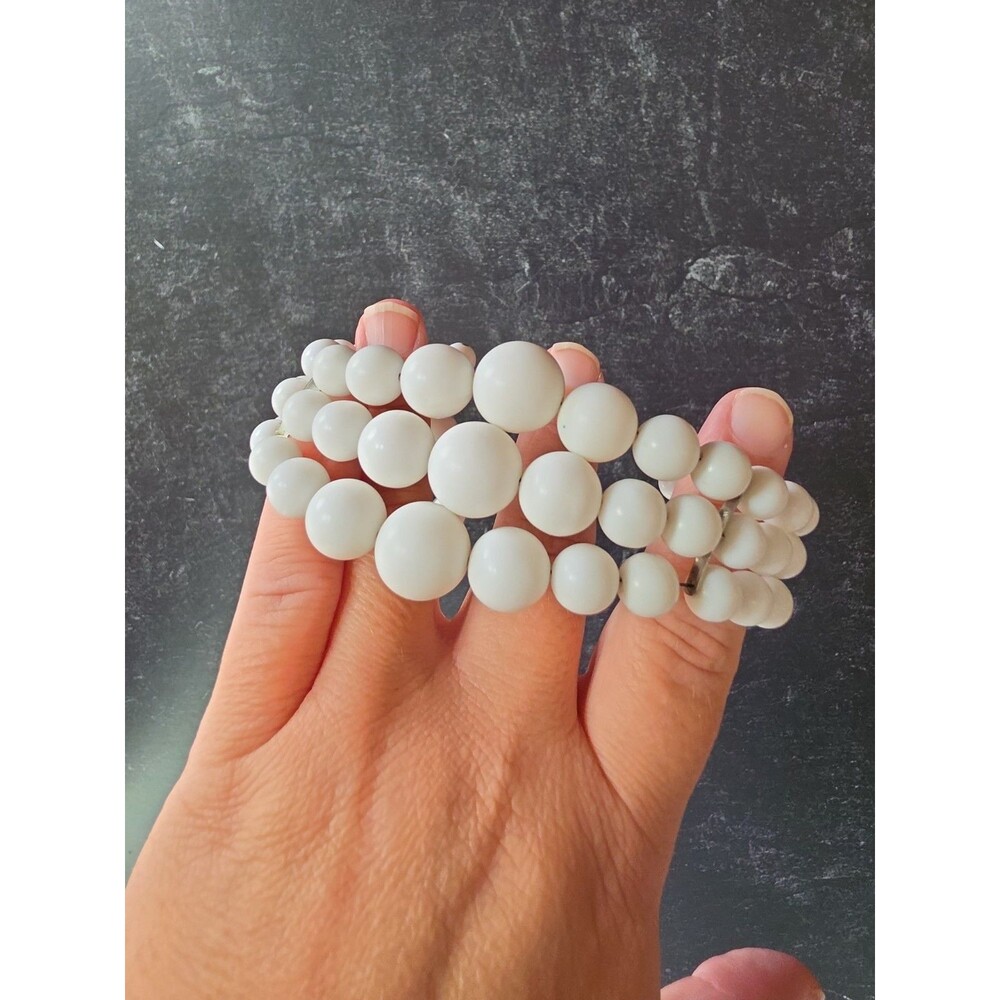 White Beaded Bracelet Vintage Costume Jewelry READ Description